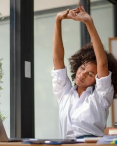 Lire la suite à propos de l’article Les bienfaits du yoga en entreprise